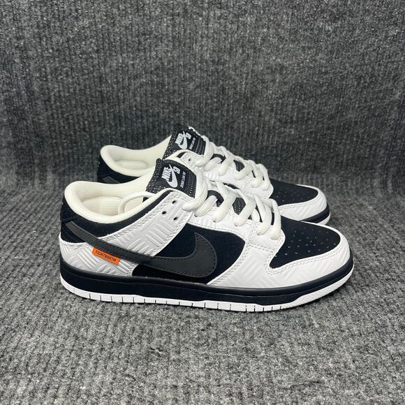 NEW Nike Dunk Low Pro QS SB Tightbooth White Black Shoes Mens 7.5 FD2629-100 - Picture 1 of 8